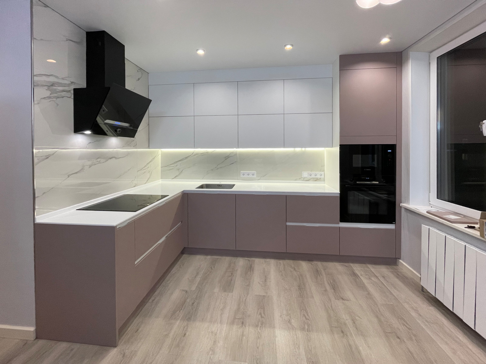 Обложка проекта: Кухня в нежных тонах