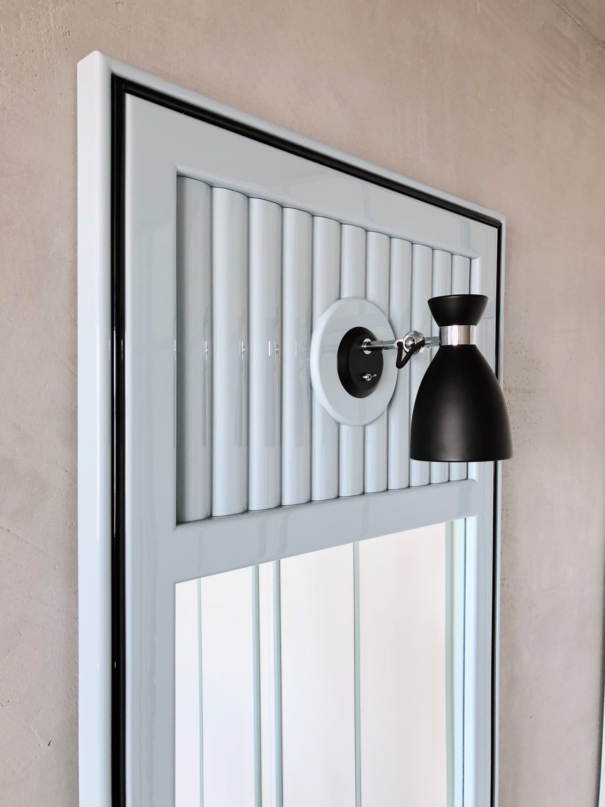 Зеркала с резьбой