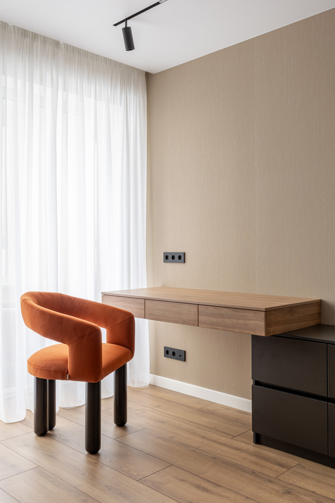 Фоновое изображение профиля Мария Талат