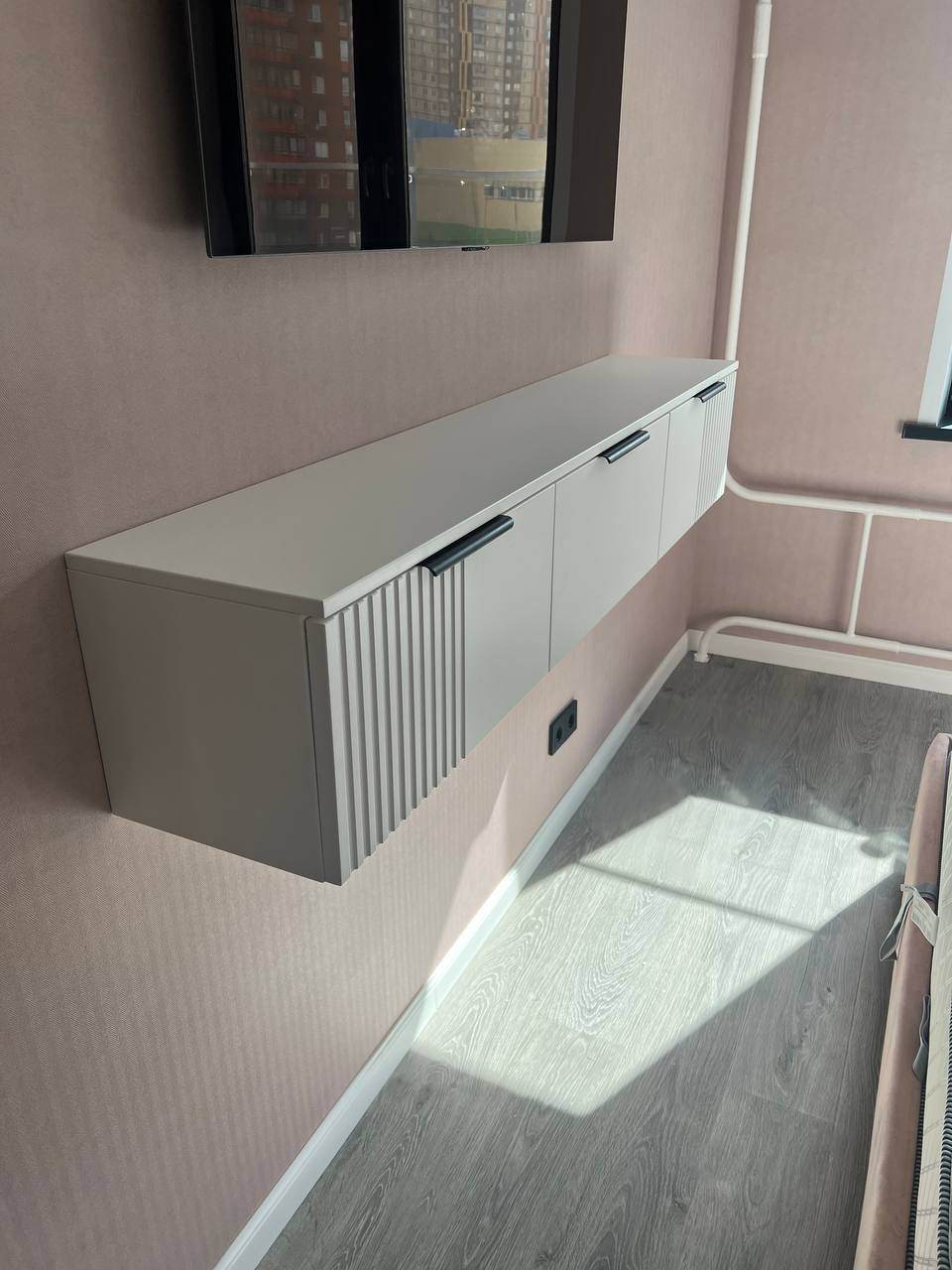 Тумбы и комоды