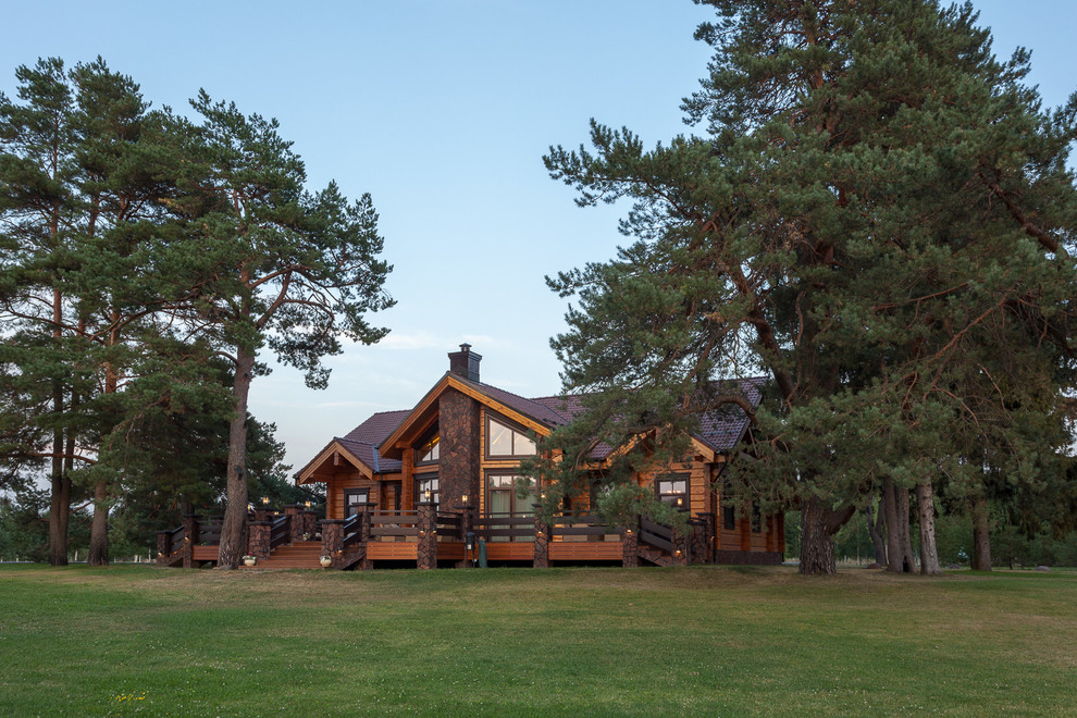 Деревянный дом в классическом стиле