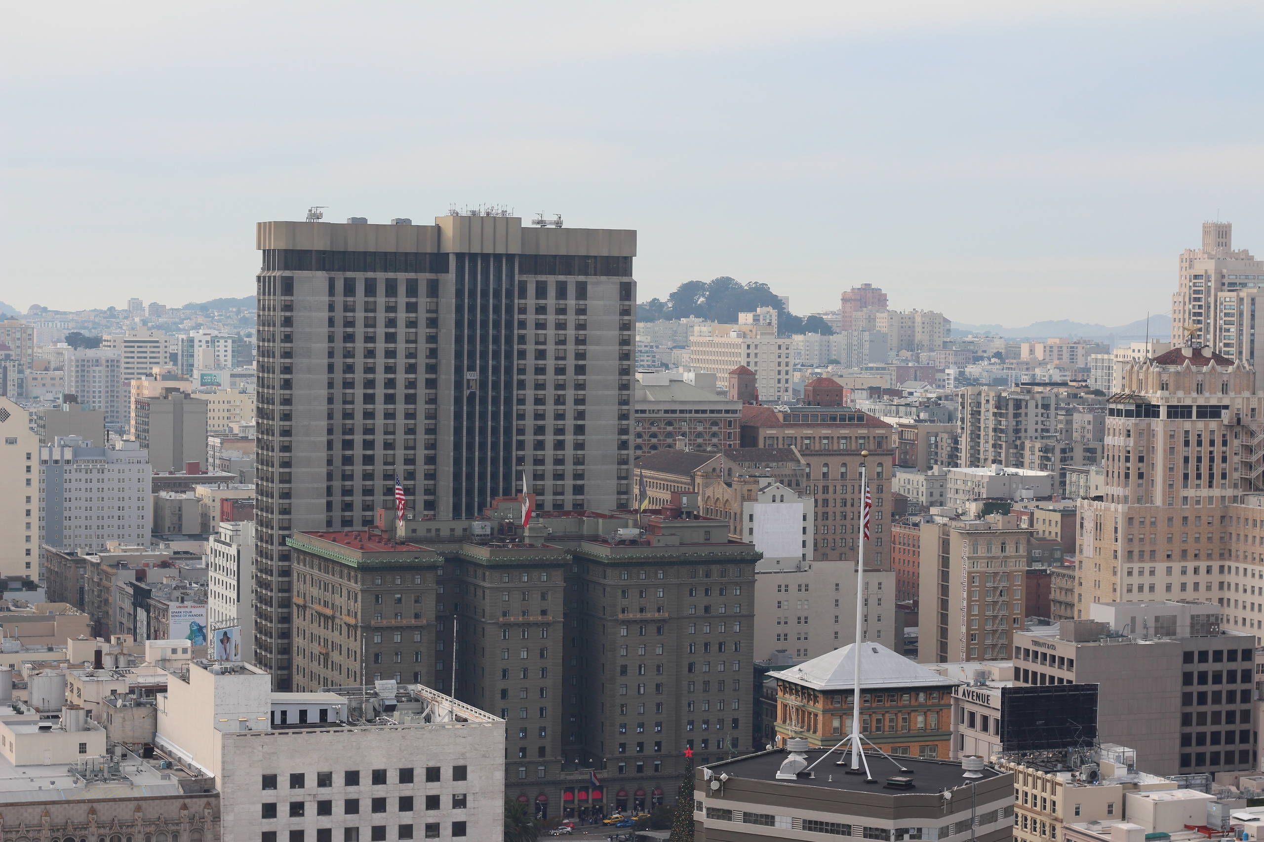 Личный опыт: Небоскреб в США, из которого нет нужды выходить