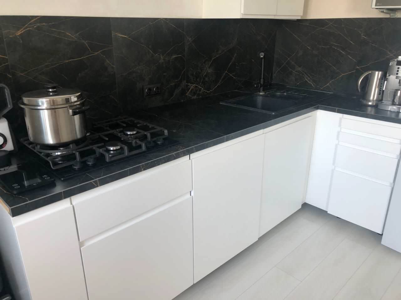 Столешница для кухни из керамогранита