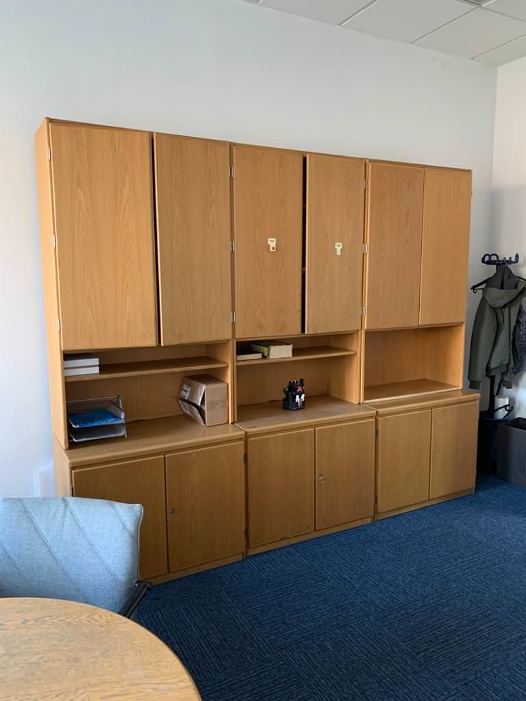 Обложка проекта: Реставрация мебели в офисе