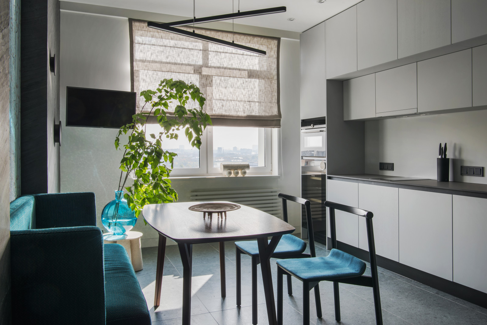 Над городом