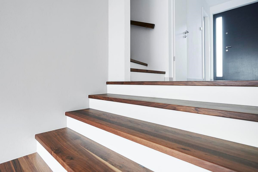 Консольная лестница из дуба