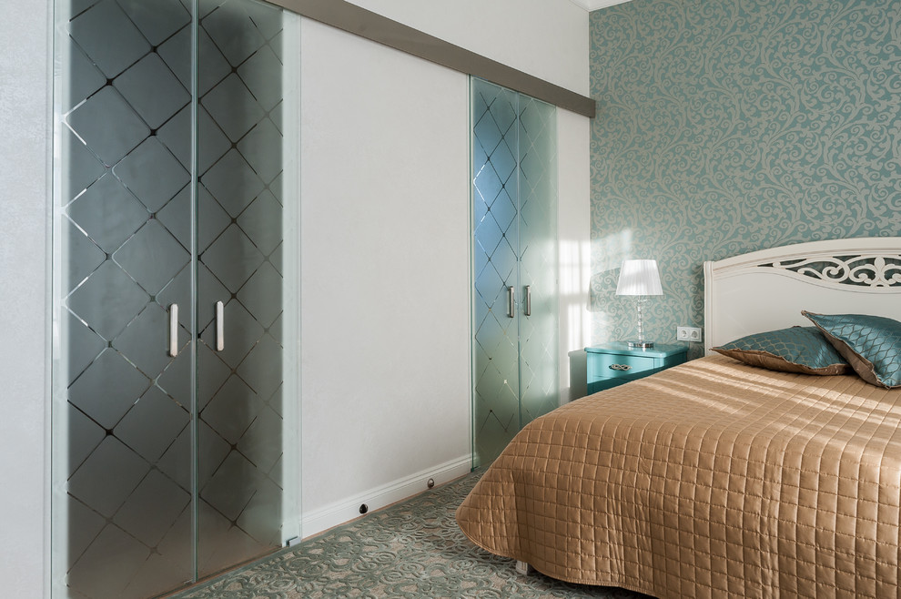 Загородный дом с розовой столовой