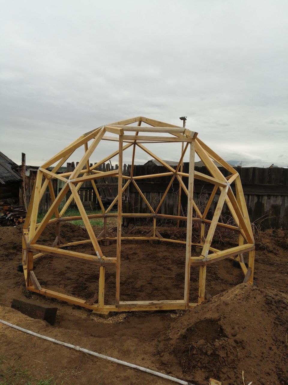 Обложка проекта: Теплица,геодезическая полусфера
