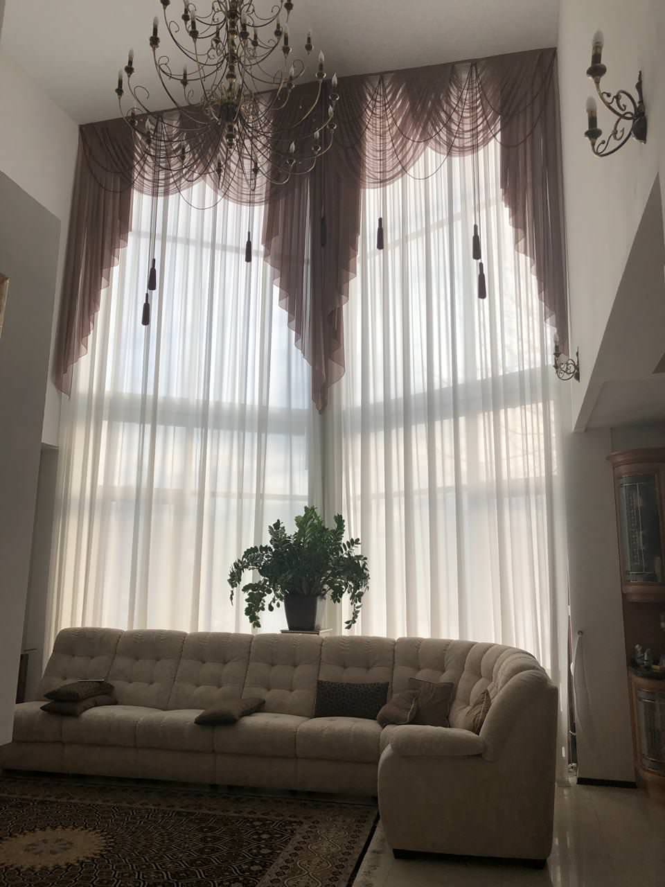 Белый, холодный, бразильский кофе