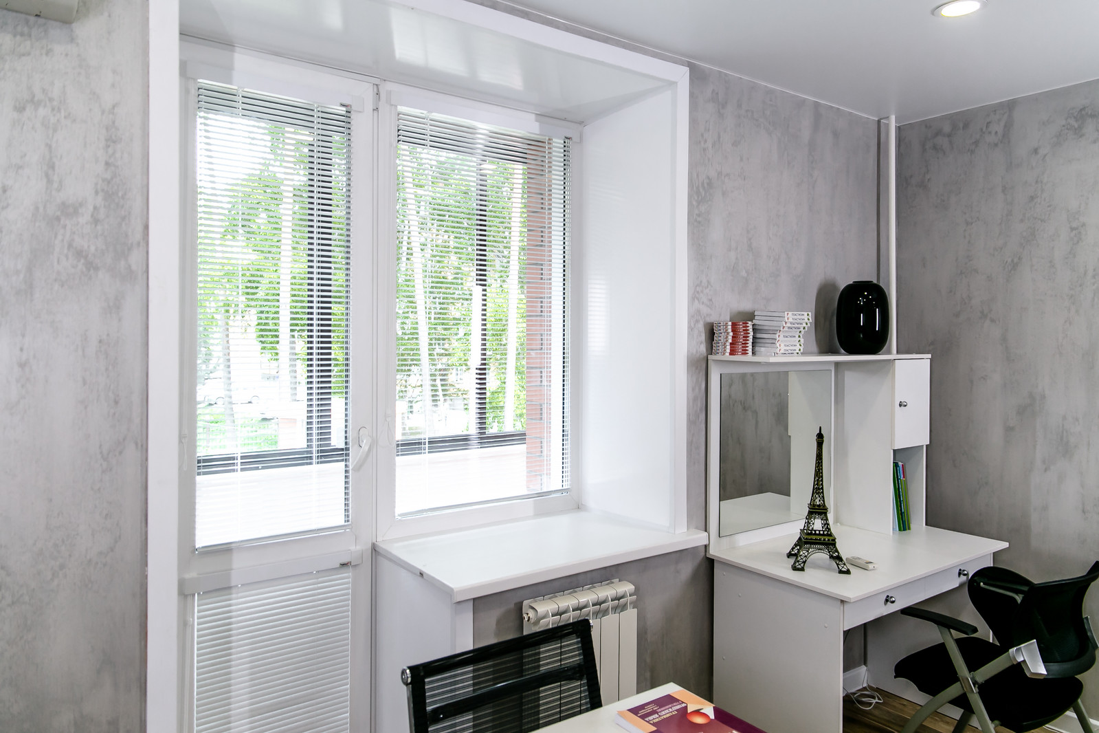 Система Изотра для школы иностранных языков "Бэст"