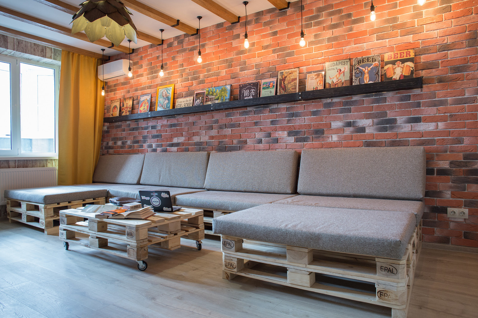 Смелый лофт для Надежды