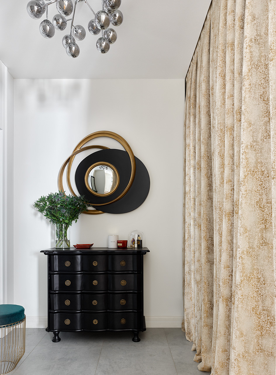 В гостях: Квартира с камином и открытым балконом