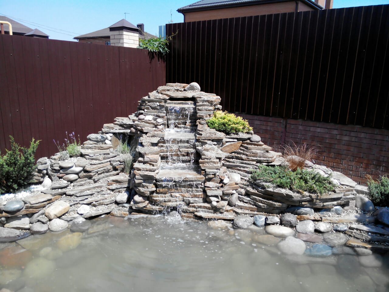 Строительство декоративного каскада, водопада в Ростове-на-Дону