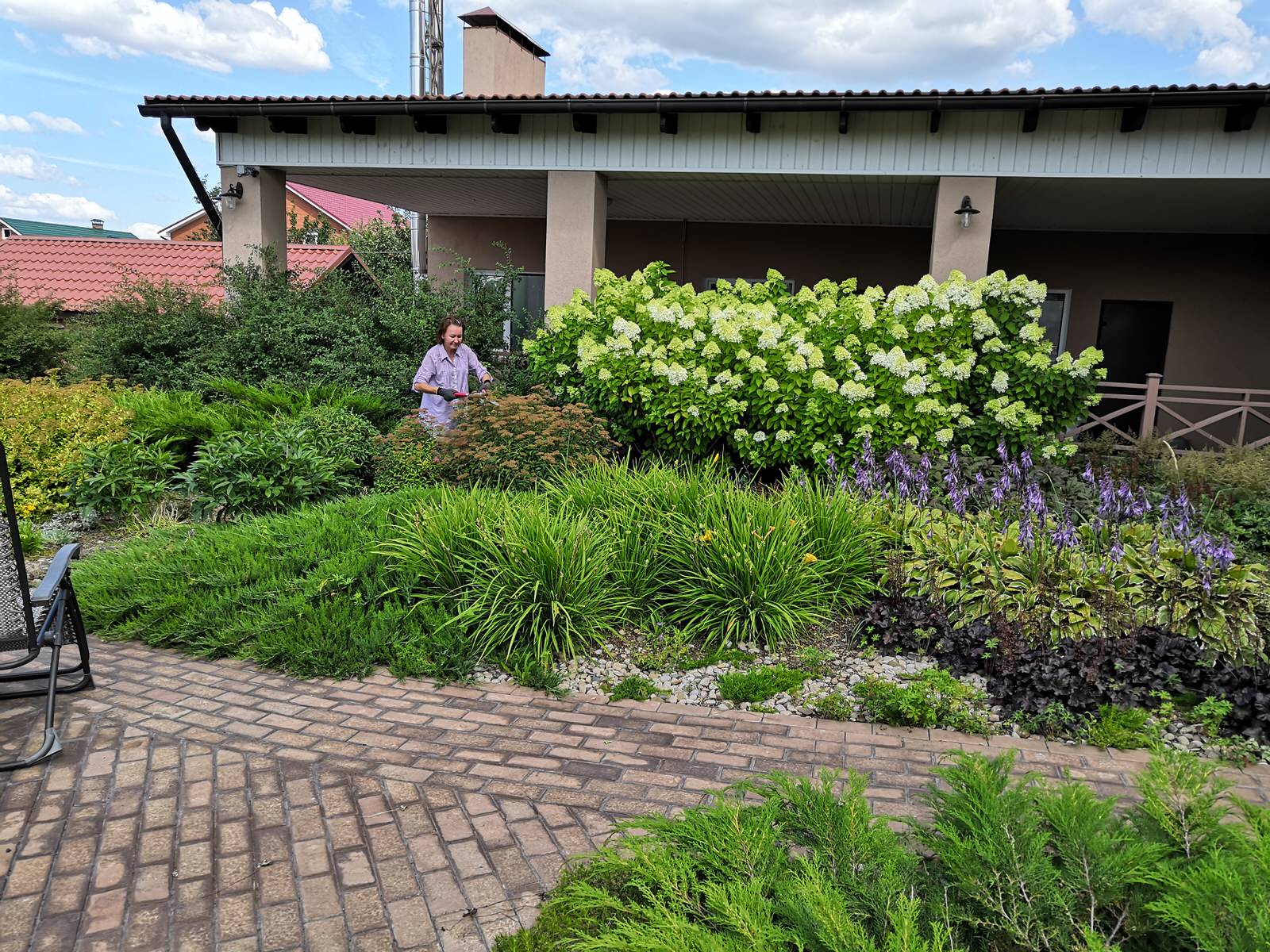 Уходные работы в саду