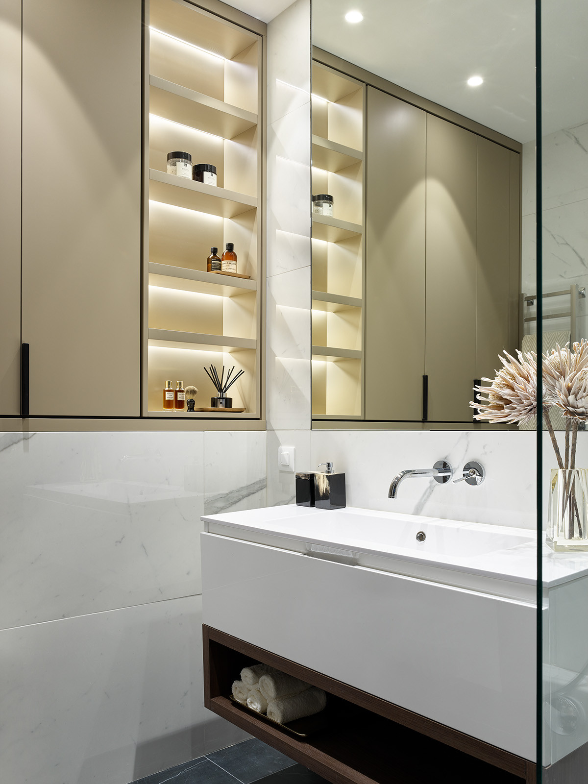 Обложка проекта: Апартаменты в Neva Towers