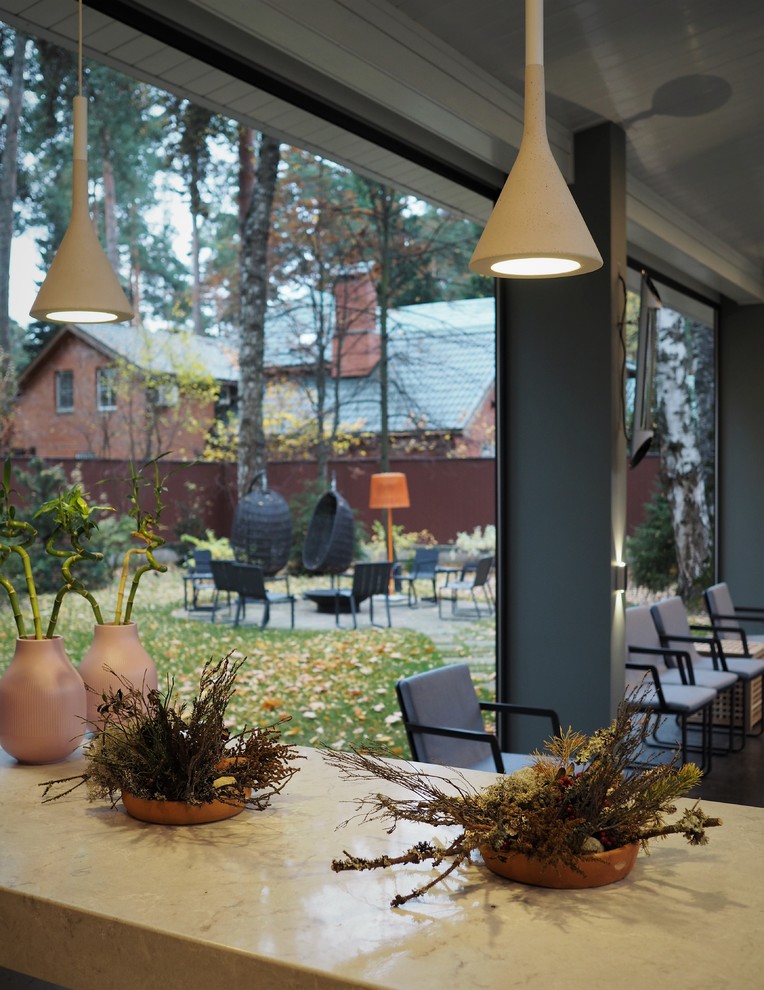 Павильон с летней кухней и домашним кинотеатром