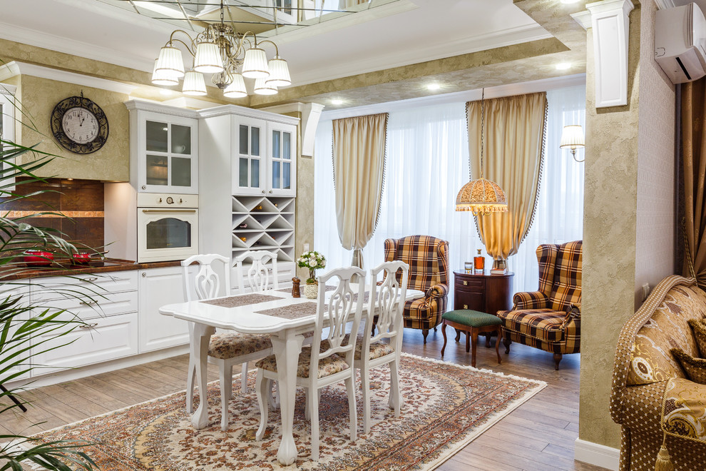 двух комнатная кв с нотками английского стиля. Фото