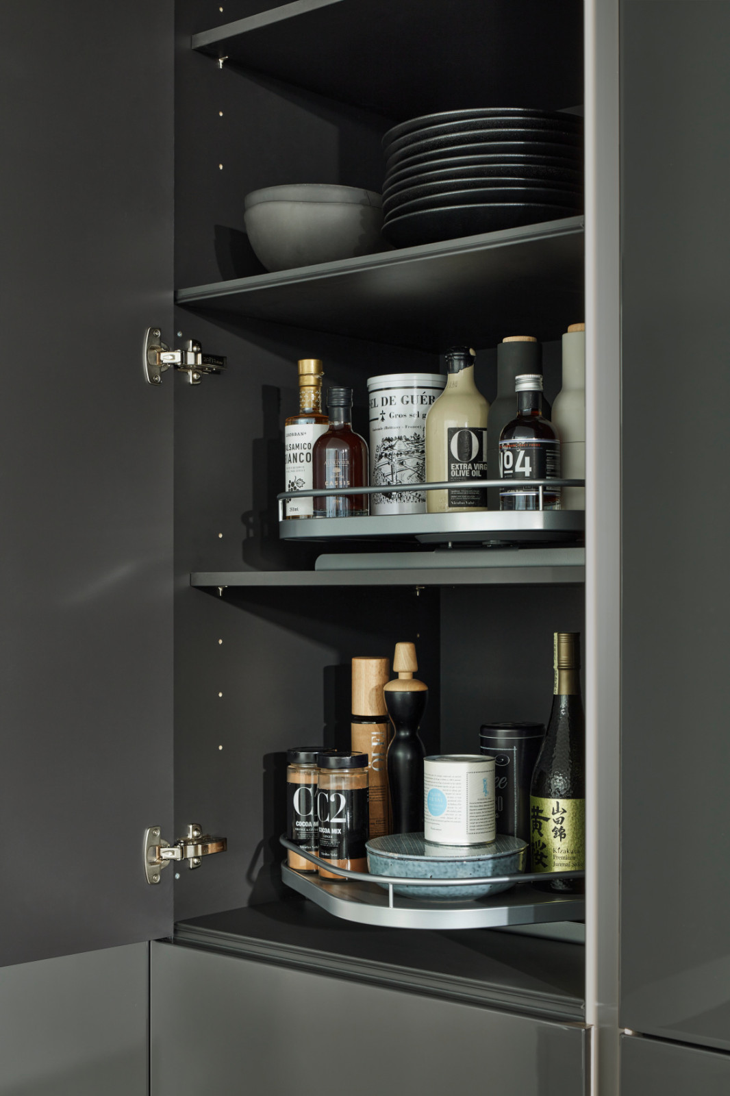 Nova Lack Graphit Hochglanz / Legno Eiche Champagner