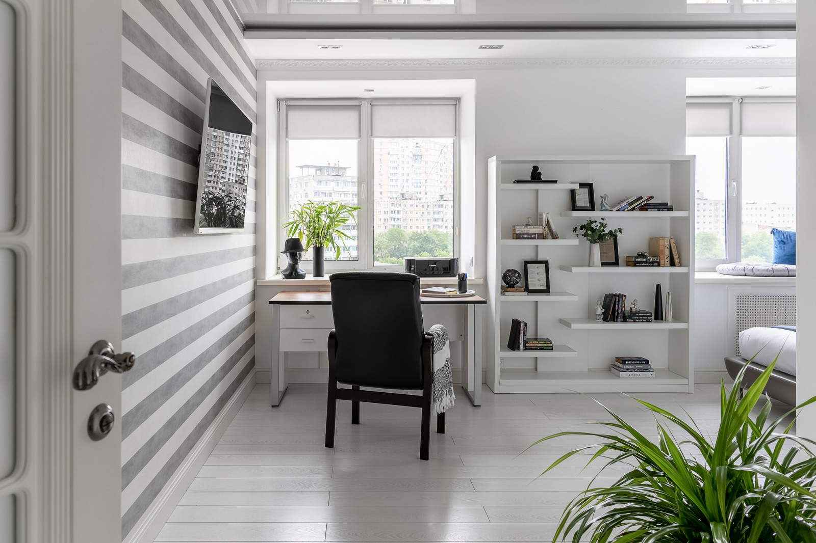 БЕЛОСНЕЖНАЯ ОПОЧИВАЛЬНЯ