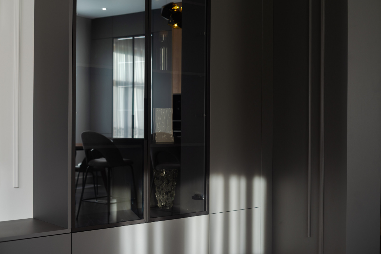 Просторная квартира в серых цветах