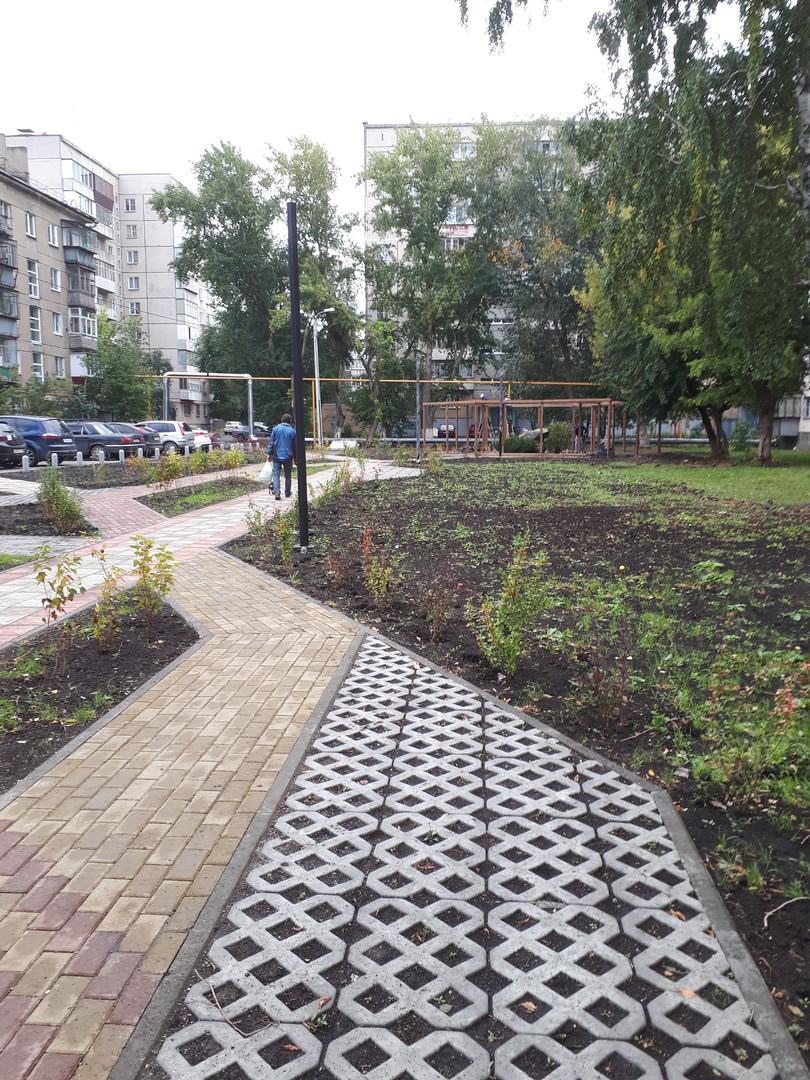 Обложка проекта: Двор по программе благоустройства "Комфортная среда" г. Челябинск