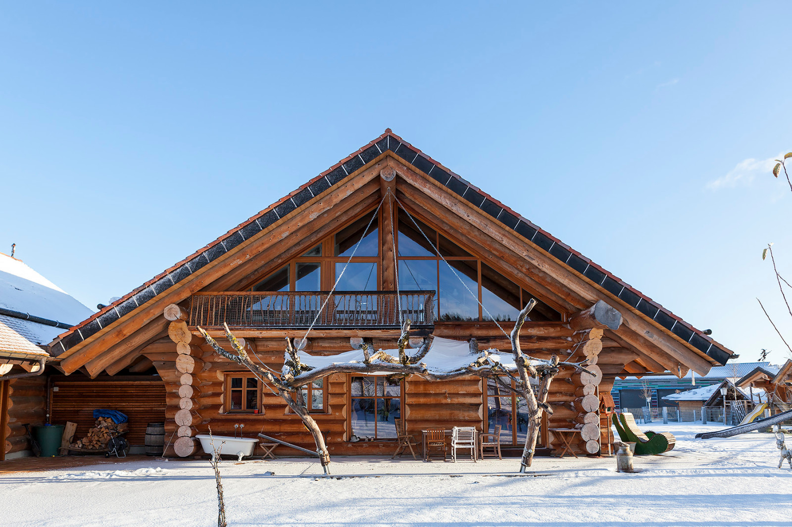 Съёмка дома в деревне Кёнигсхайм, Германия