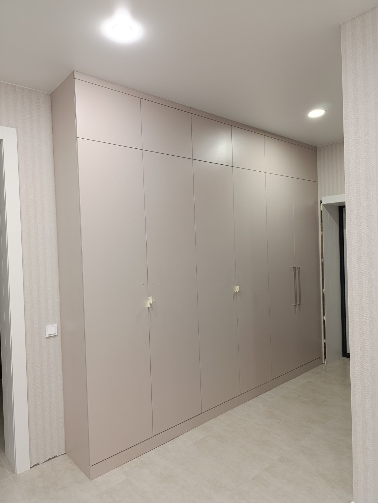 Обложка проекта: Прихожая 2462