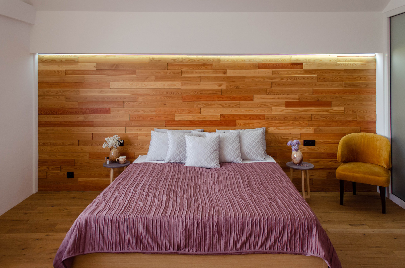 ЖД "Театральный", 77 м2