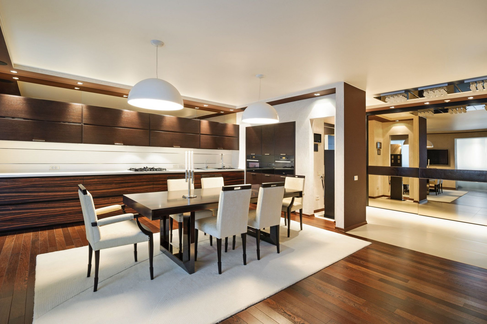 Обложка проекта: Дизайн интерьера двухуровневой квартиры в Санкт-Петербурге