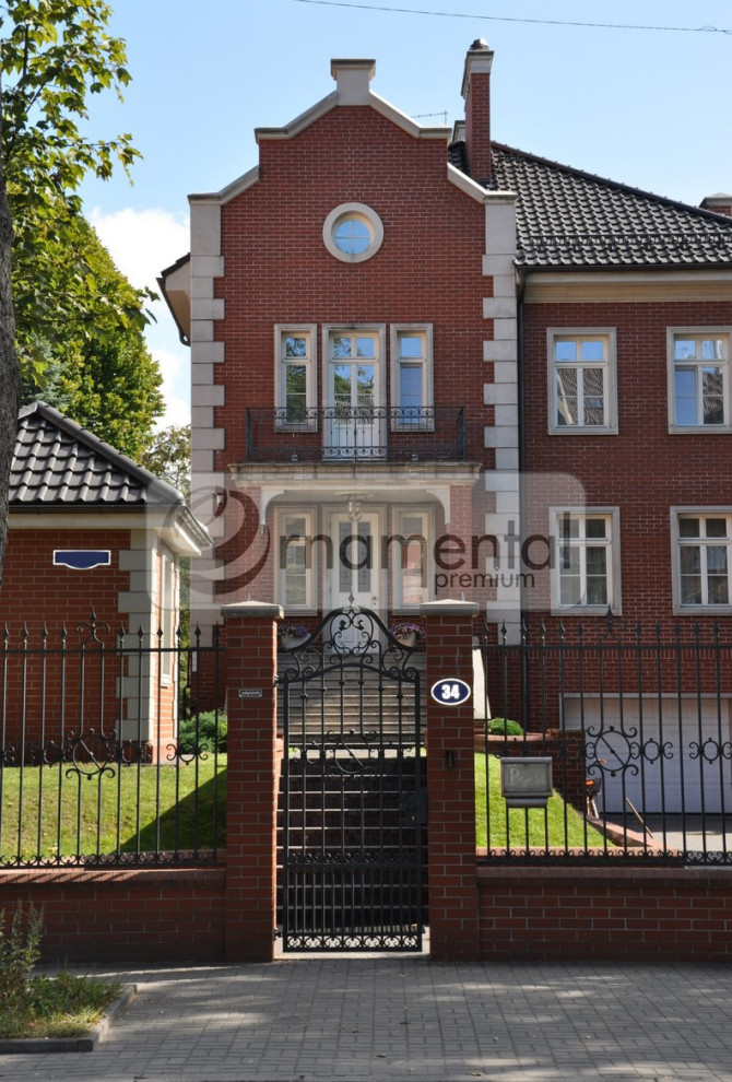 Обложка проекта: Ворота для частного дома