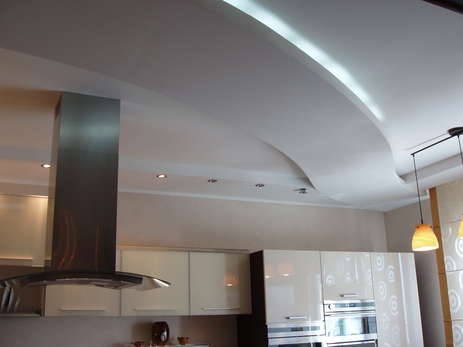 Ar-deco, marsala & terracota