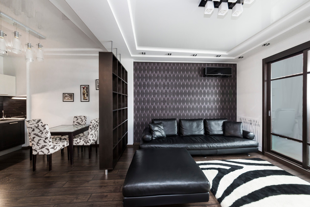 Обложка проекта: 2-х комнатная квартира в черно-белых тонах с акцентами красного