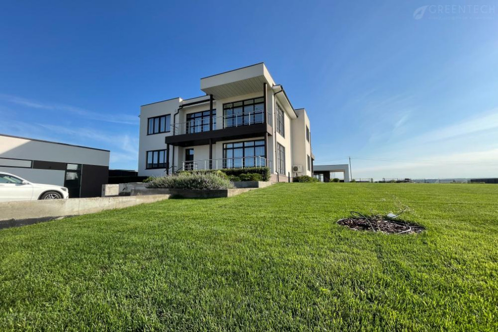 Сад, построенный в к.п. Новые Гремячки