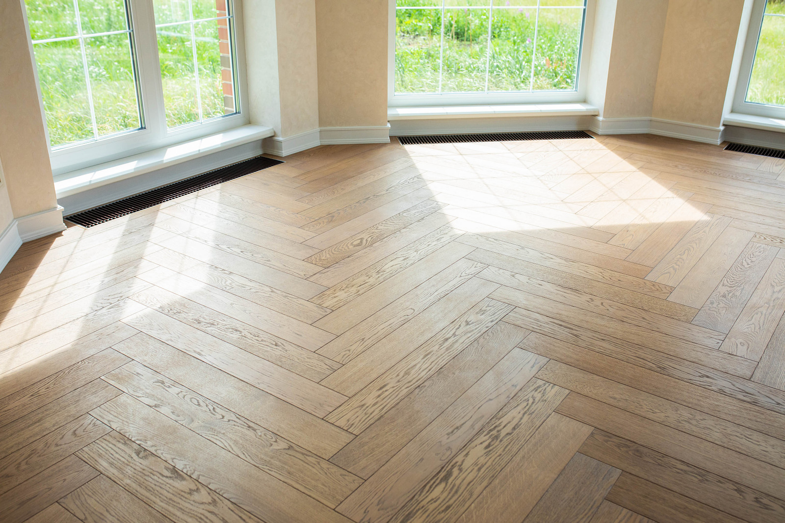 Обложка проекта: Венгерская ёлка, Дуб Натур 880 мм в частном доме Нагаево