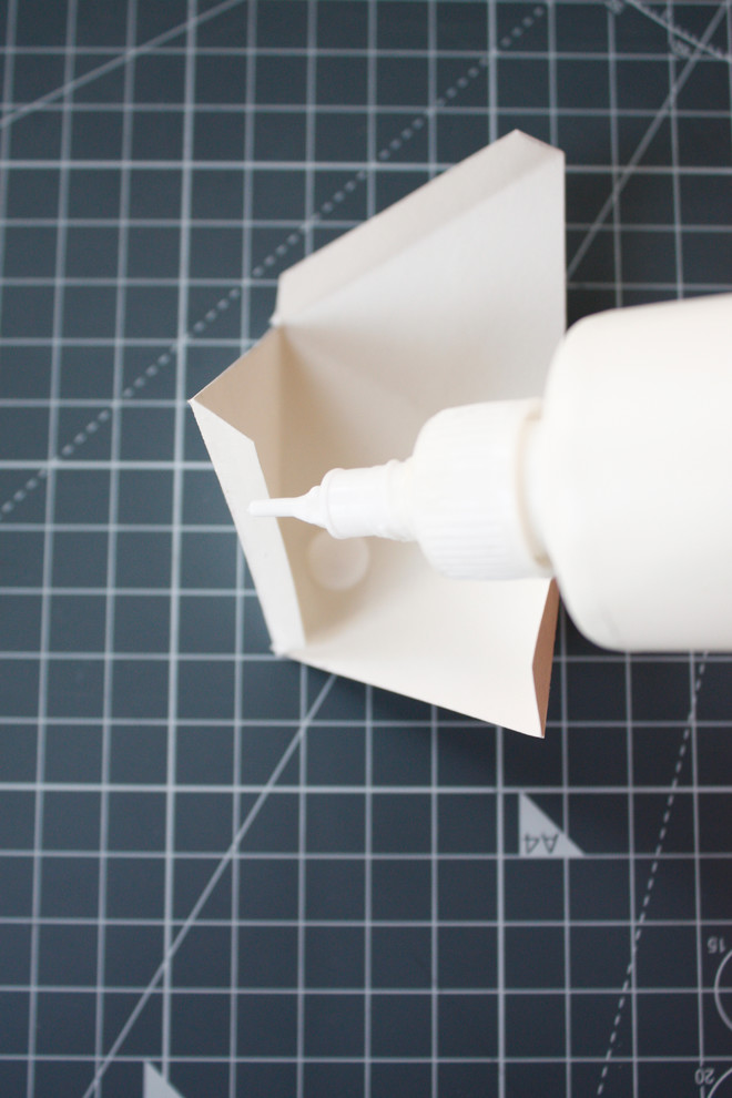 Фотоохота: Ёлки из бумаги, которые можно сделать за час