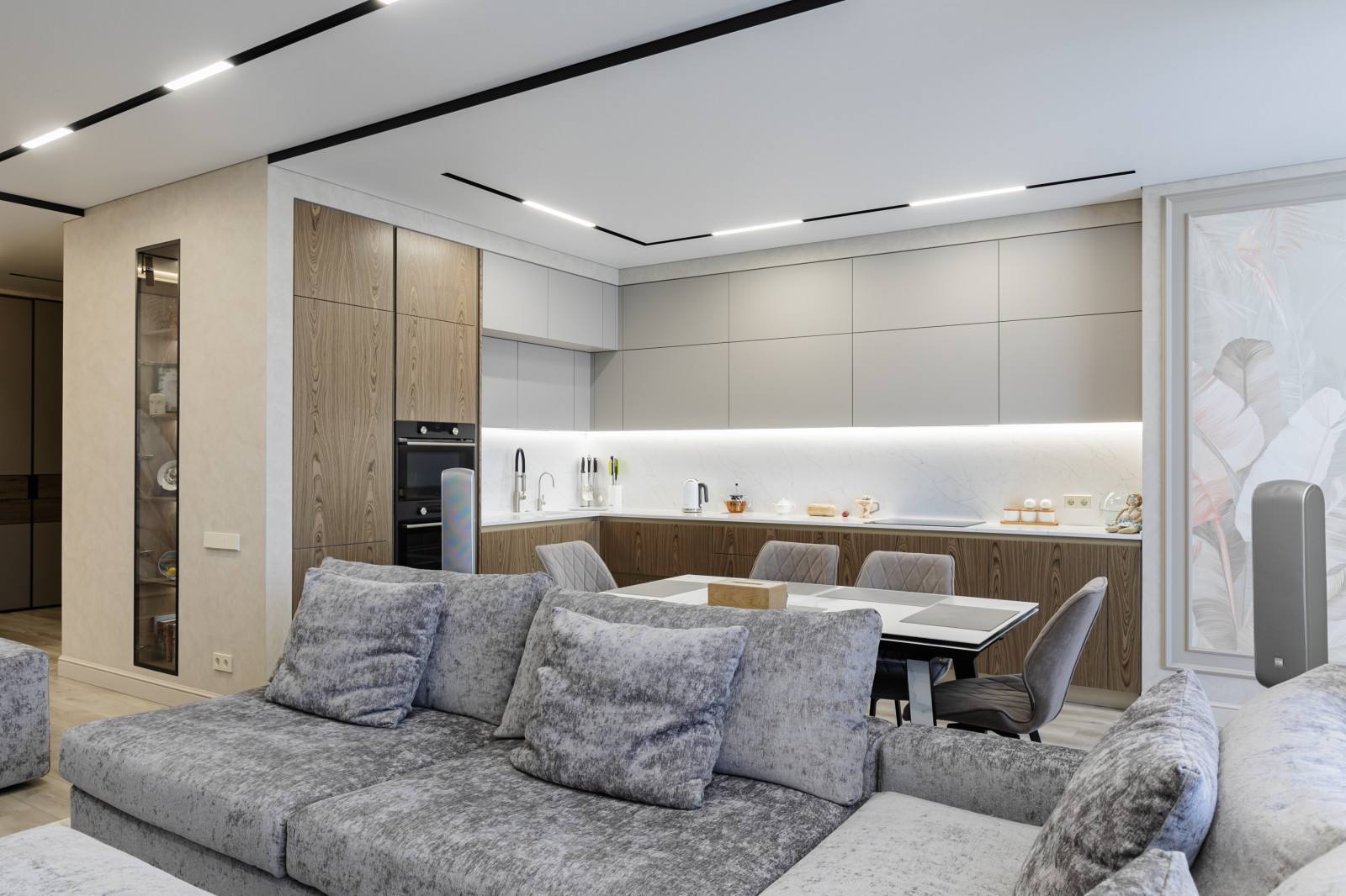 Элегантная неоклассика в бежево-серых тонах