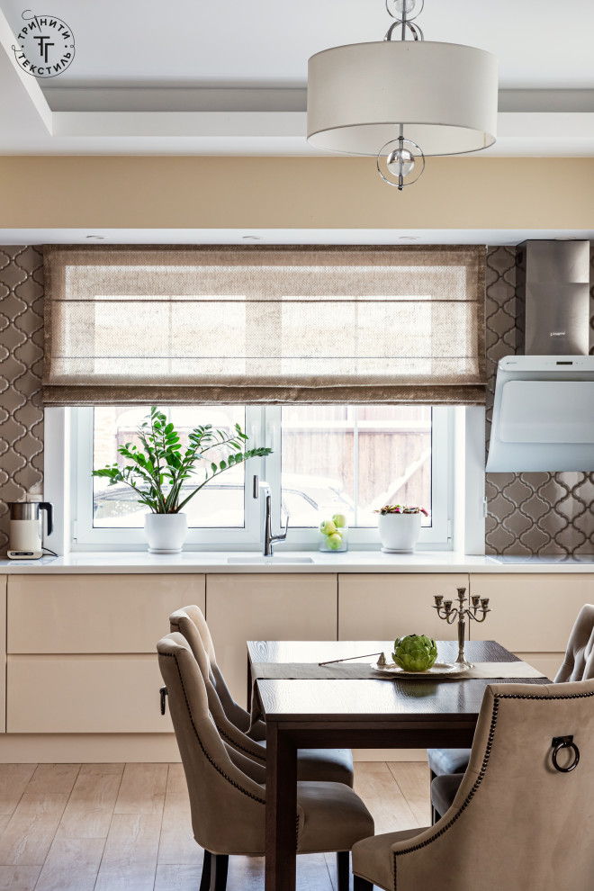 Уютное текстильное оформление загородного дома