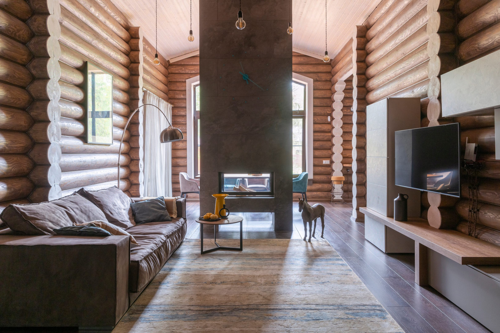 Дом в Подмосковье. Публикация в Minfo2003