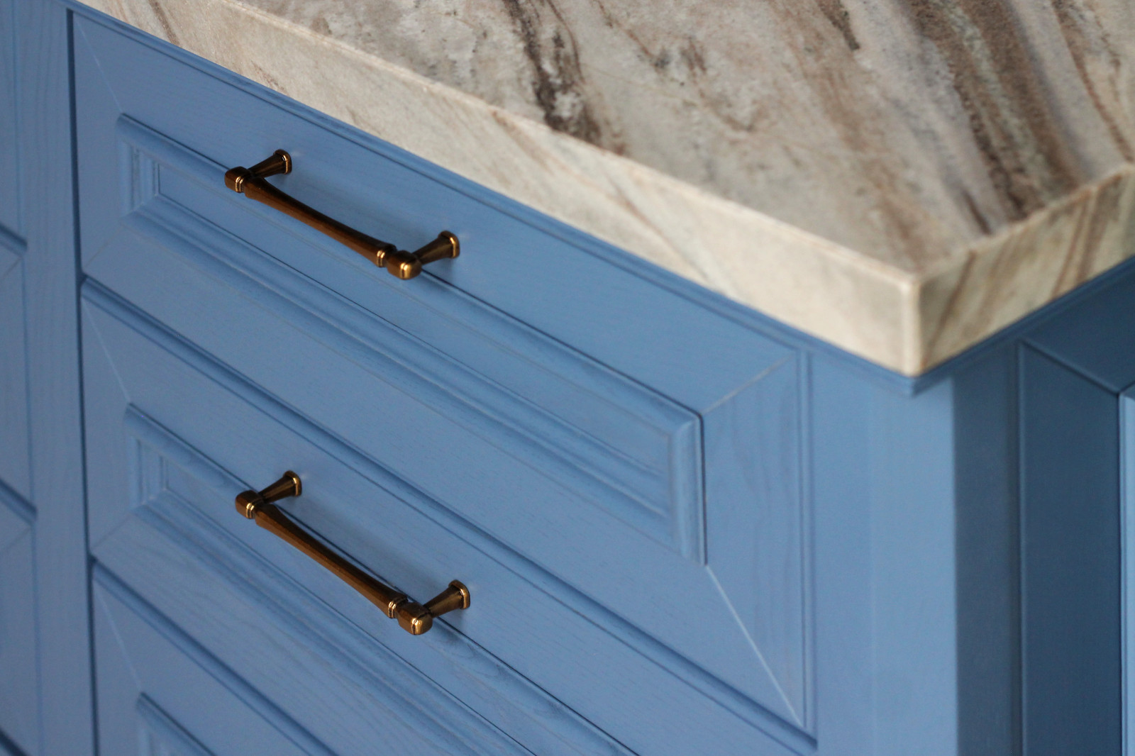 Тумба в ванную с подкладной раковиной