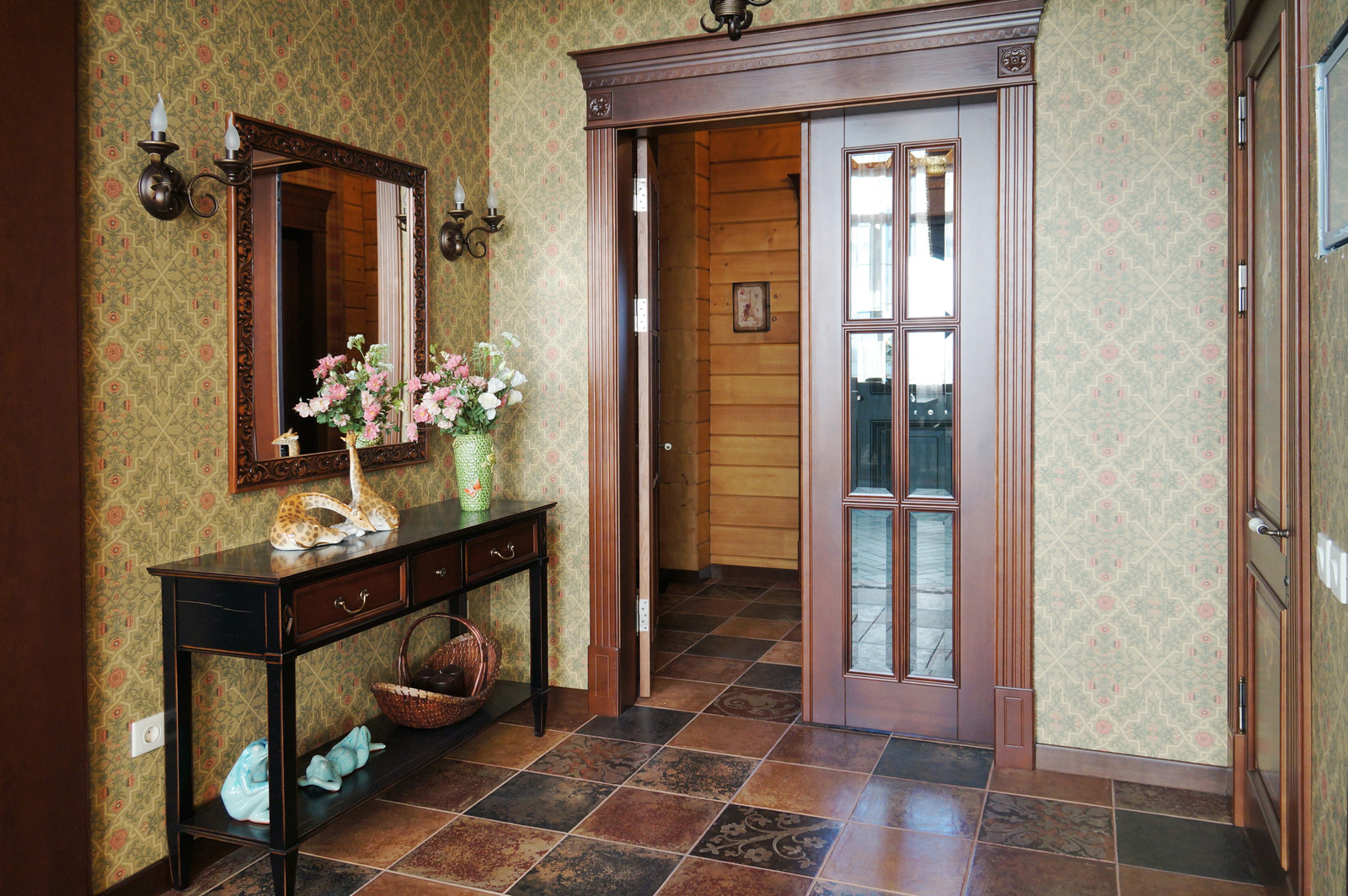 Интерьер загородного дома и ландшафт