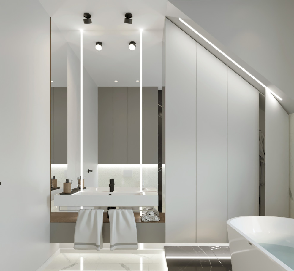 Интерьер дома, с мрамором и яркими акцентами