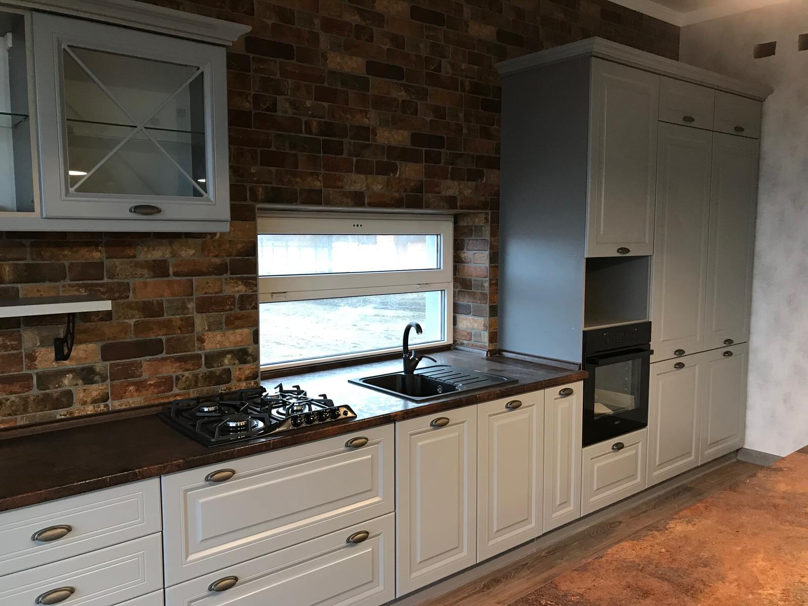 Обложка проекта: Кухня 008