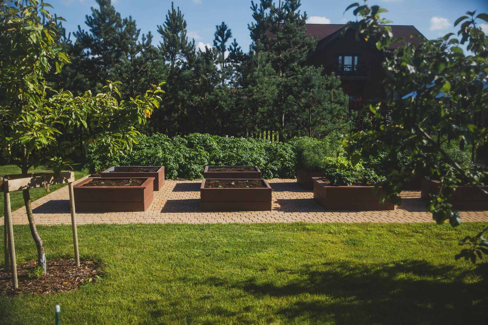 Зеркальное