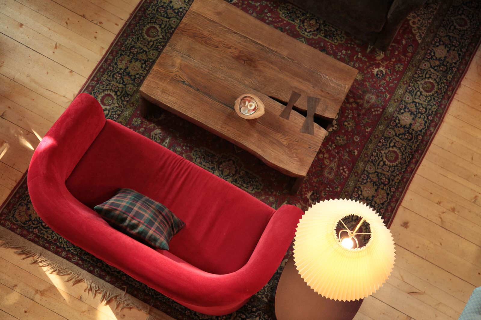 Набор столов Wild Bob и Vesna, коллекция ЖИВОЙ