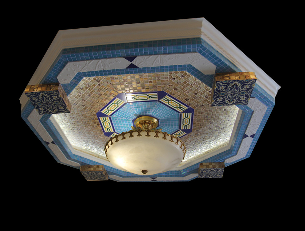 Современная мозаика в интерьере загородного дома