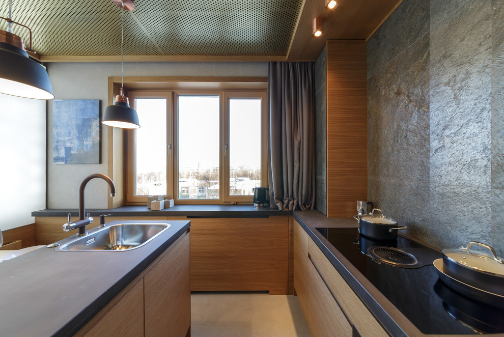 Обложка проекта: ДУБ, БЕТОН И СЛАНЕЦ