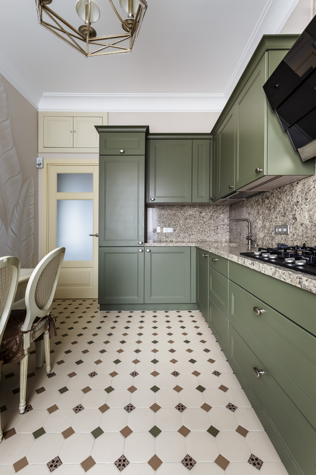 Кухня Nolte Windsor Lack для  легендарного диктора ЦТ И. Л. Кириллова