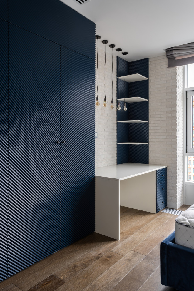 Проект с яркой детской комнатой