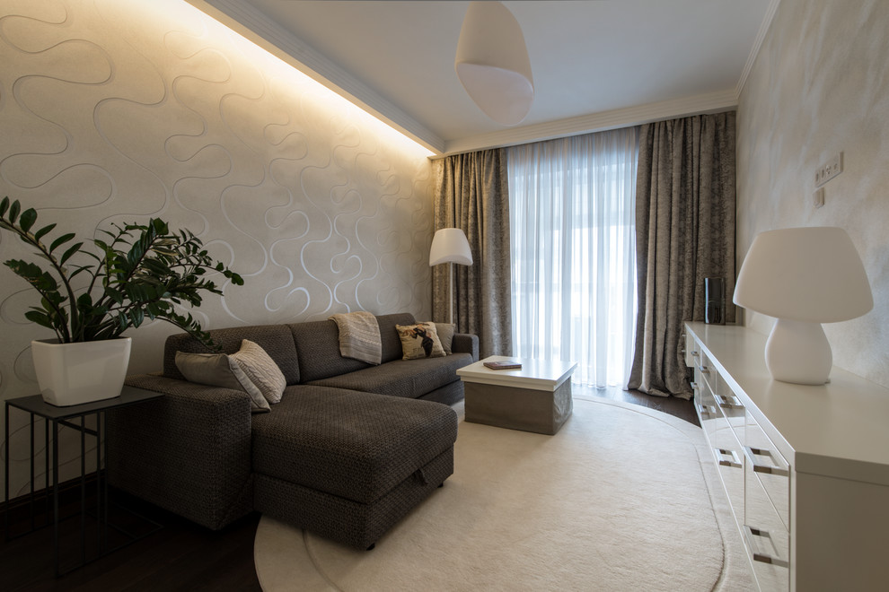 Гостевая спальня с диваном от Concept и раскладушкой, которая является основание