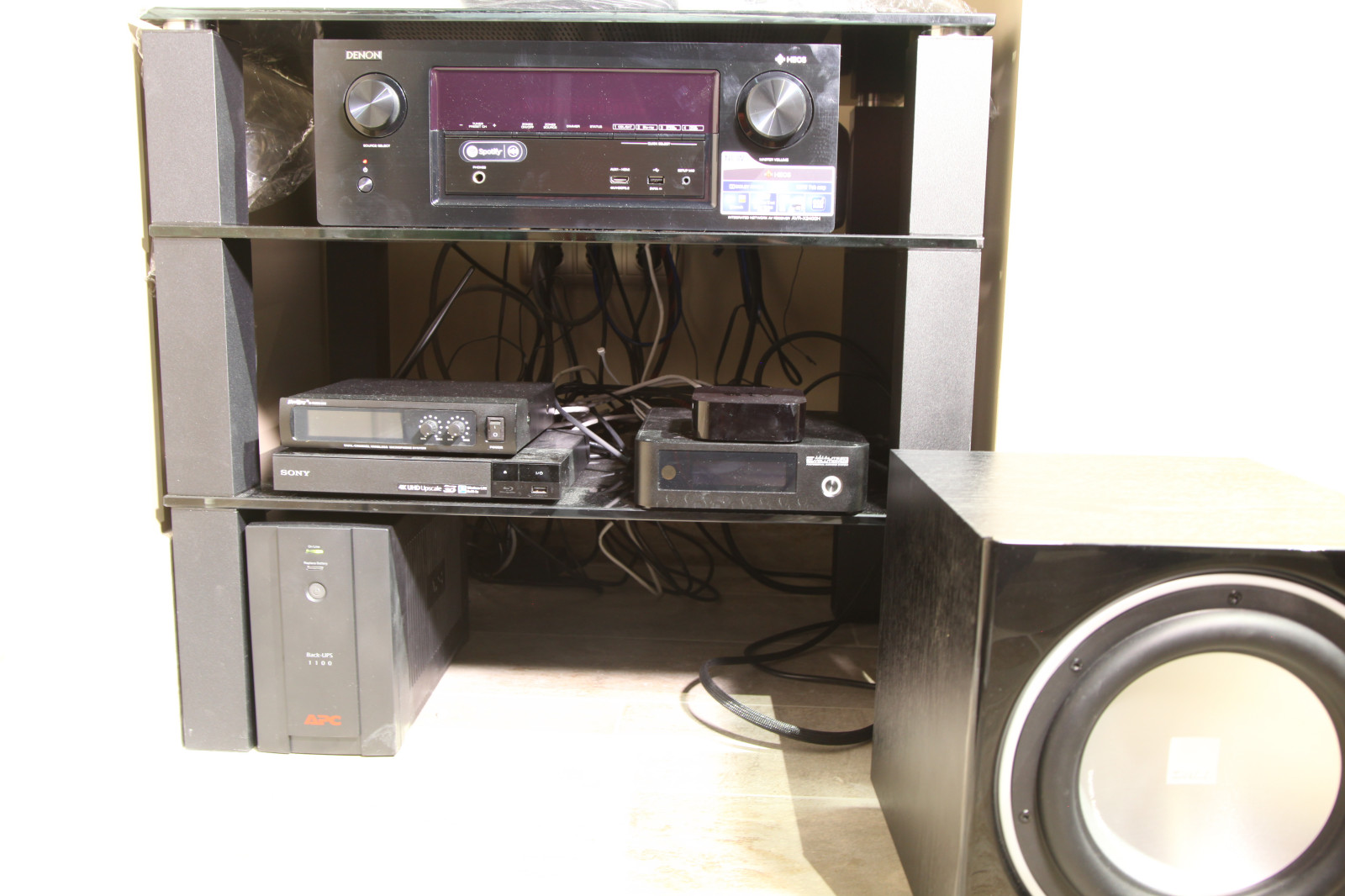 КП Соловьи ( кинозал с караоке)